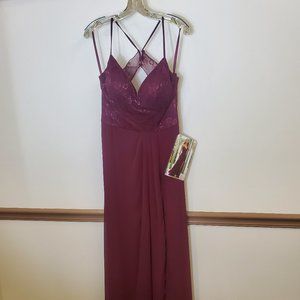 Lace bodice with slit